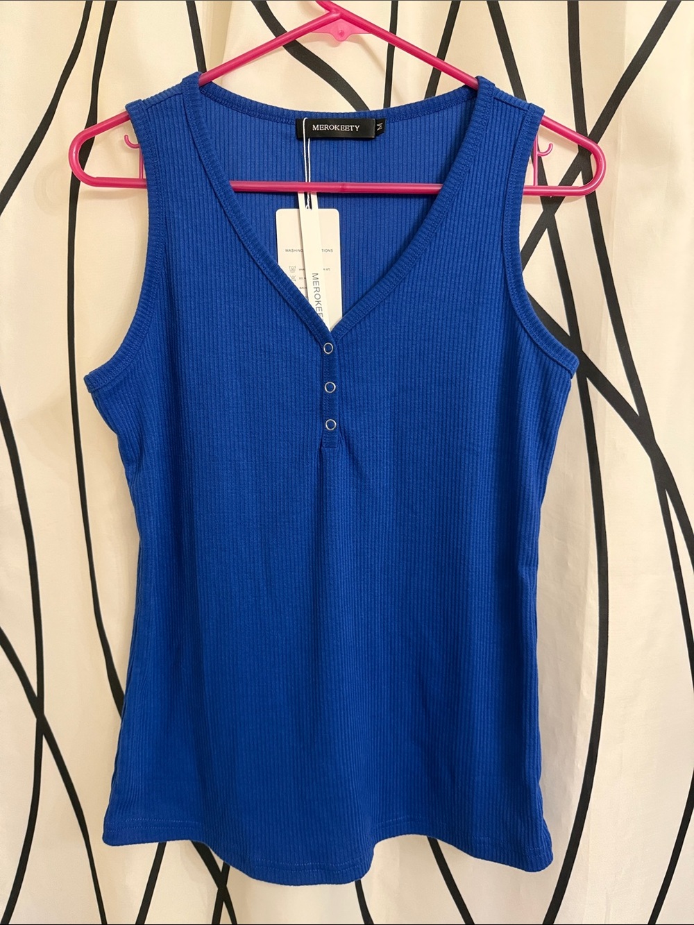 NWT Merokeety Women's Ribbed V-Neck Tank in Royal Blue - M